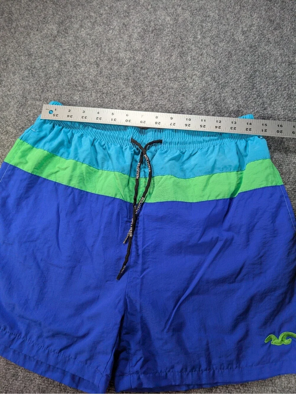 Hollister runs small